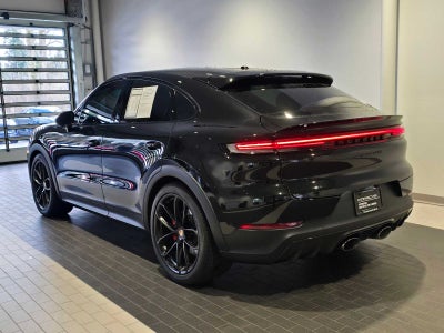 2025 Porsche Cayenne GTS
