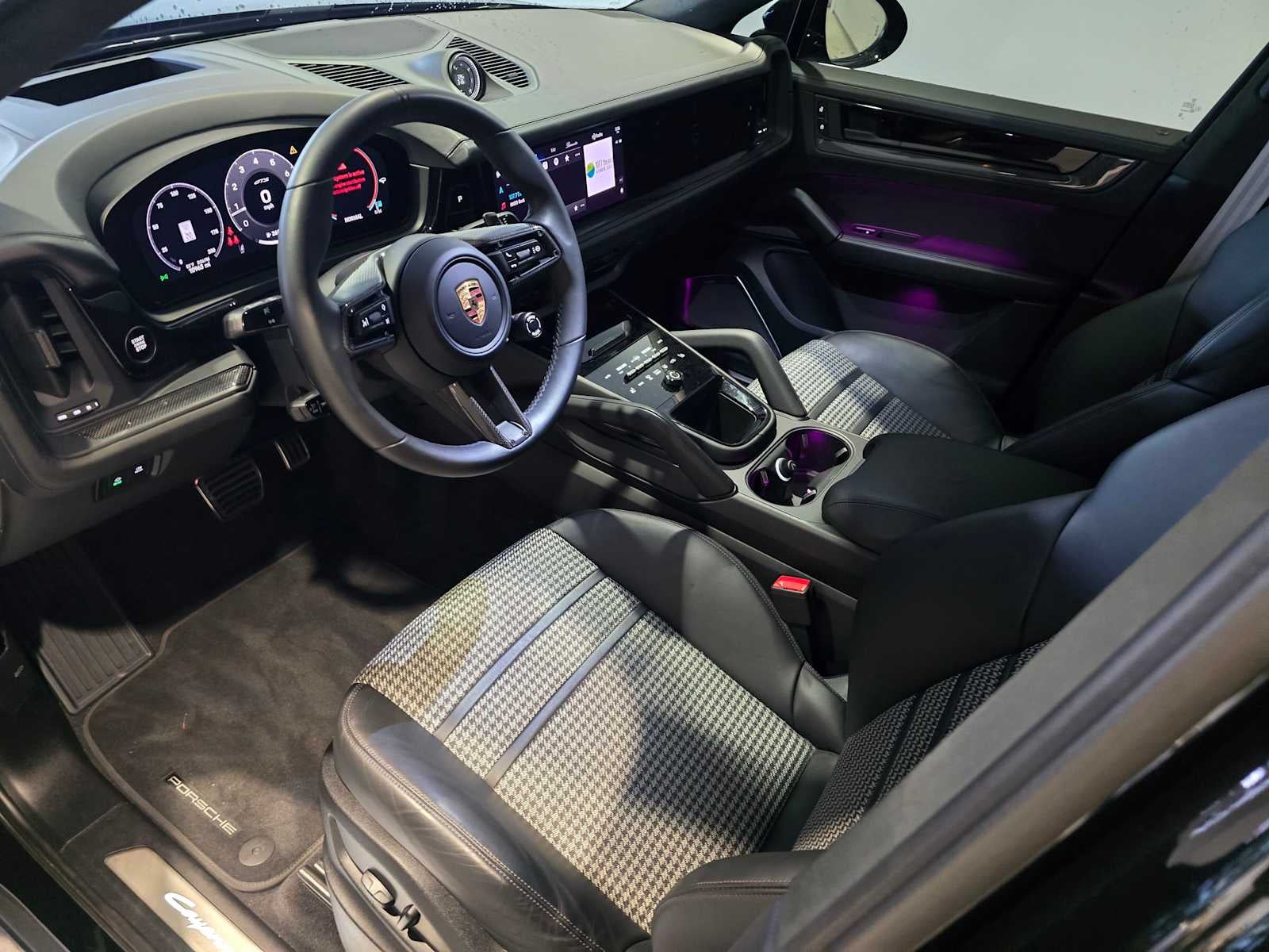 2025 Porsche Cayenne GTS