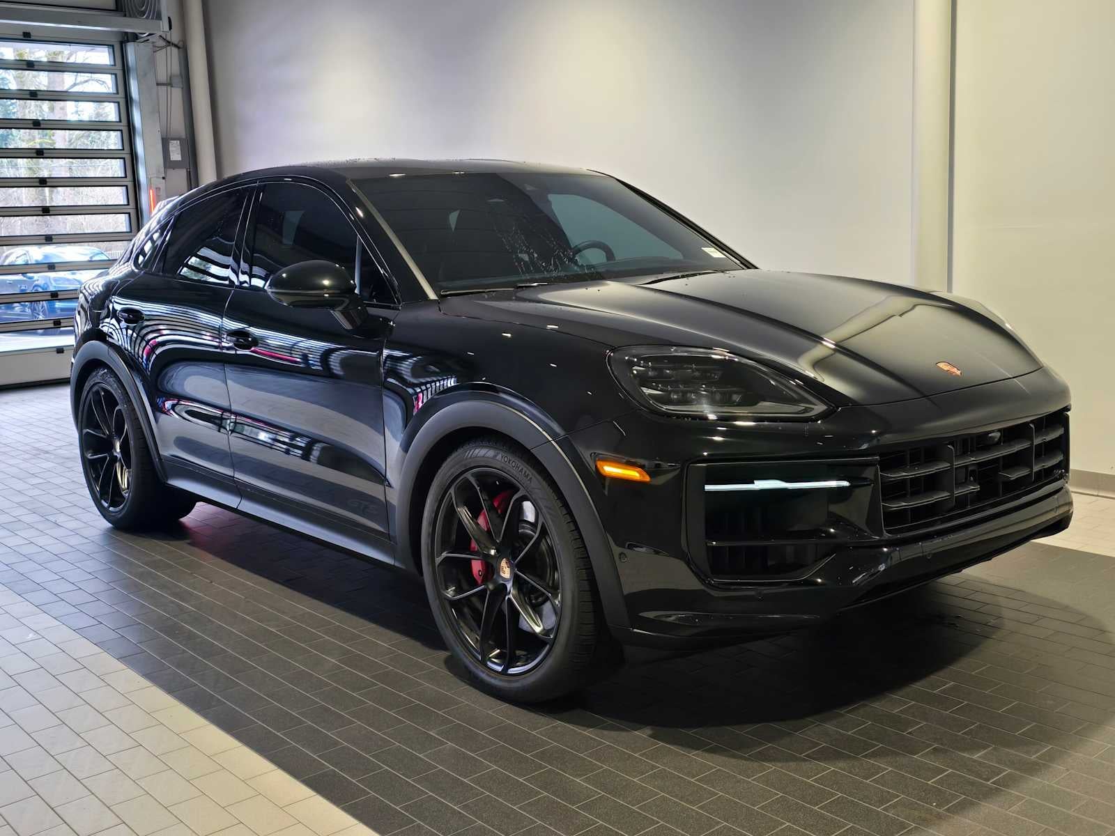 2025 Porsche Cayenne GTS