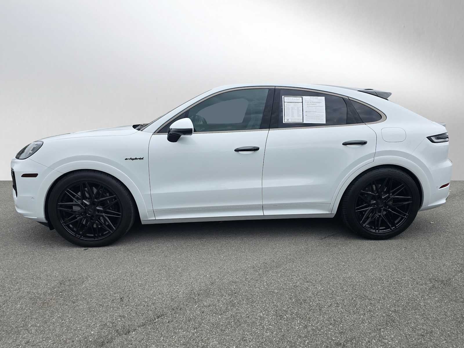 2025 Porsche Cayenne Turbo E-Hybrid