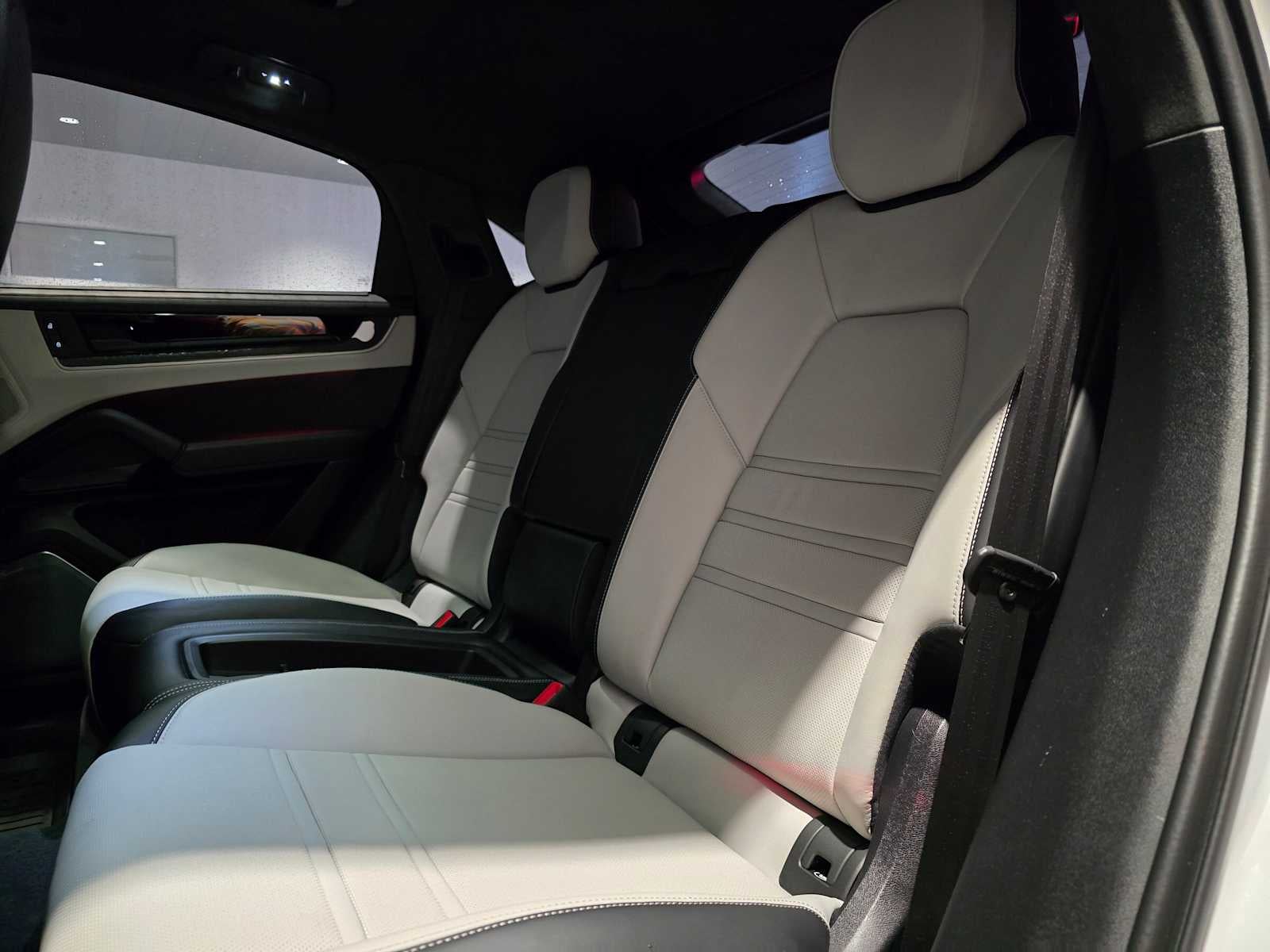 2025 Porsche Cayenne Turbo E-Hybrid