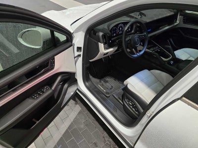 2025 Porsche Cayenne Turbo E-Hybrid