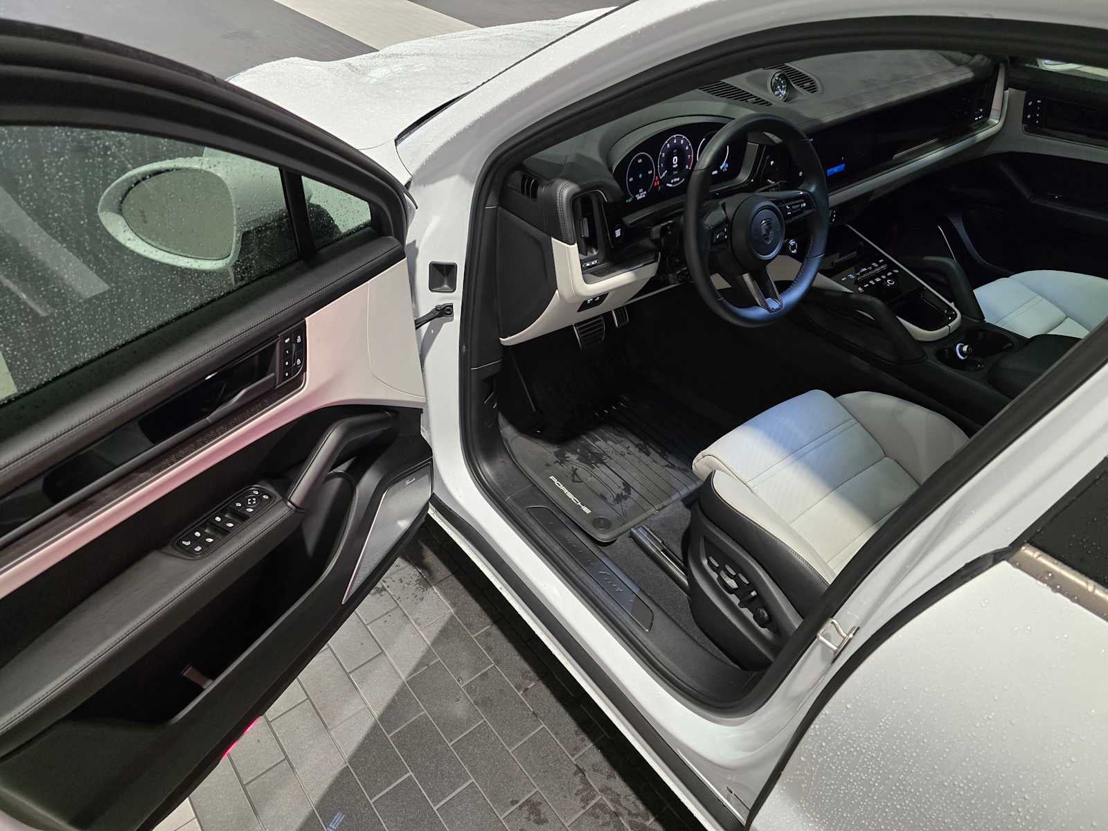 2025 Porsche Cayenne Turbo E-Hybrid