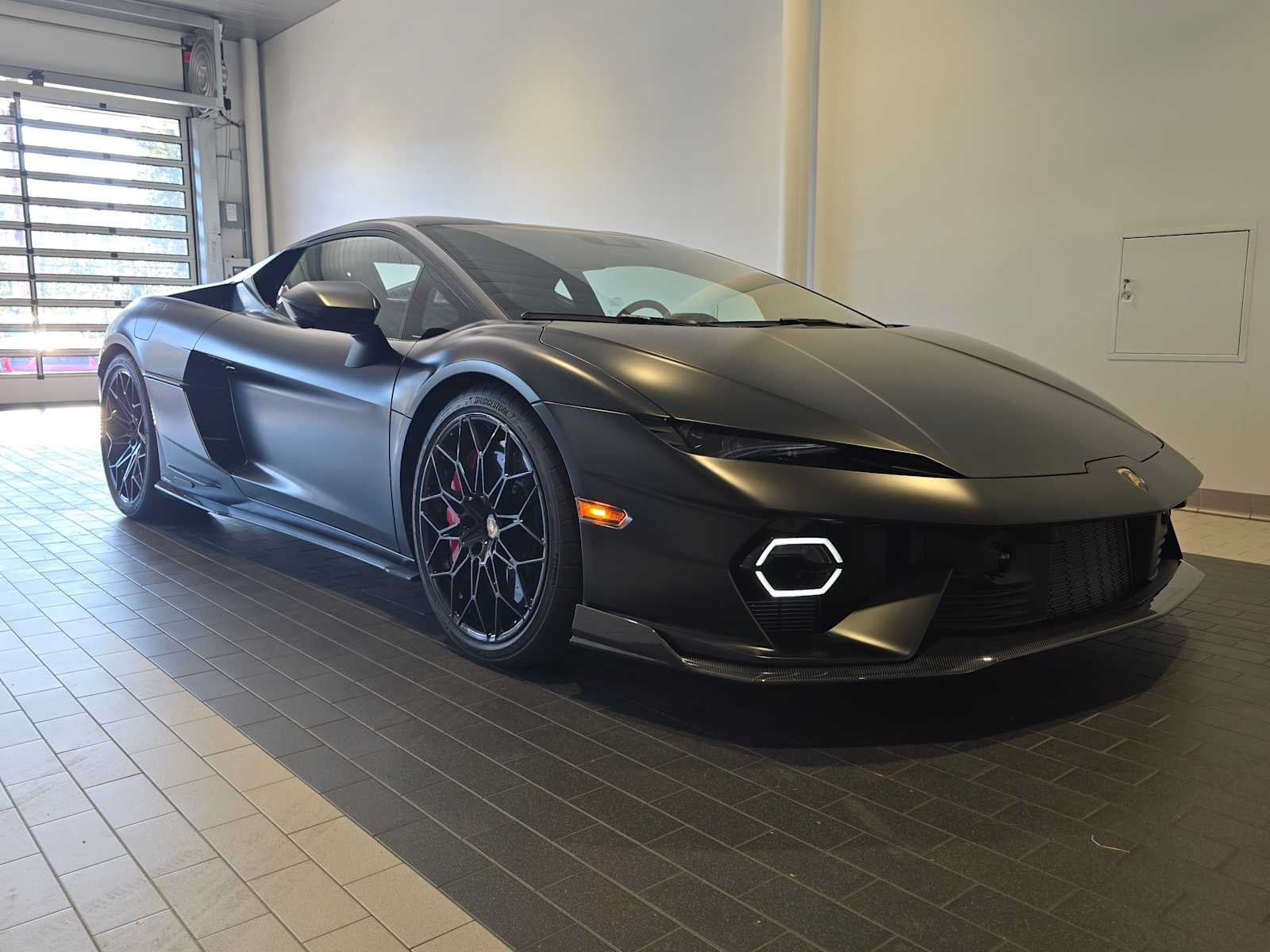 2026 Lamborghini Temerario Base