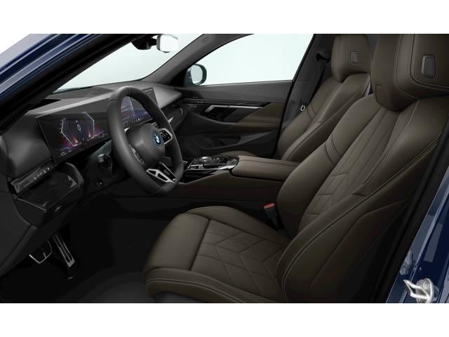 2027 BMW 550e 550e xDrive